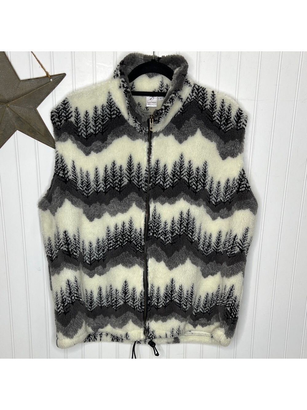 Women's Black and White Patterned Vest